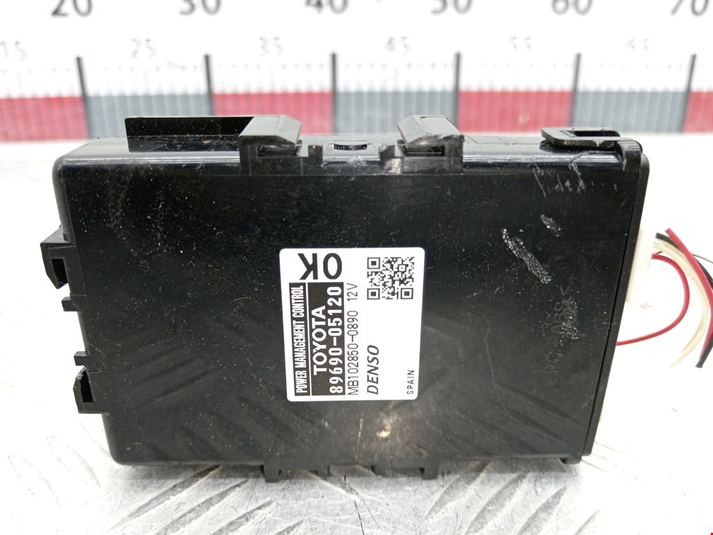 Блок комфорта TOYOTA Avensis 2009-2015