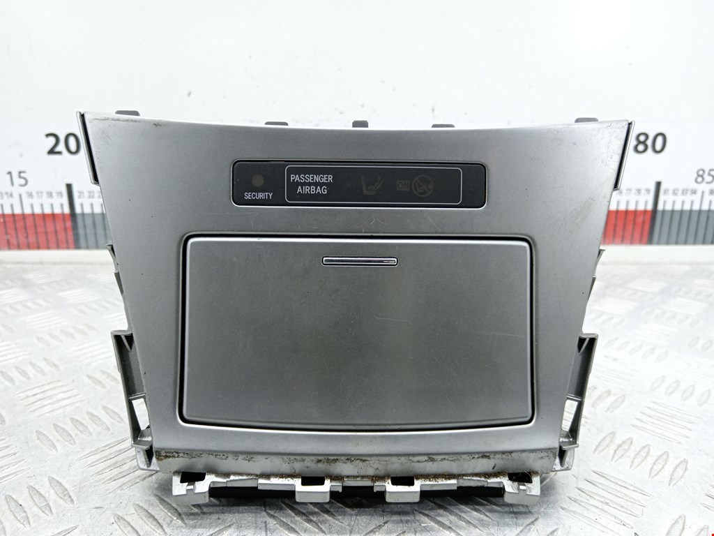 Пепельница передняя TOYOTA Avensis 2009-2015