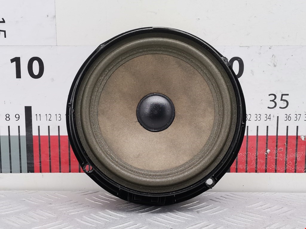 Динамик VOLKSWAGEN Passat B6 2005-2011