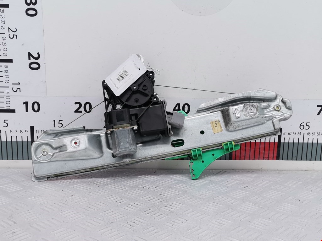 Стеклоподъемник задний левый OPEL Astra J 2009-2017