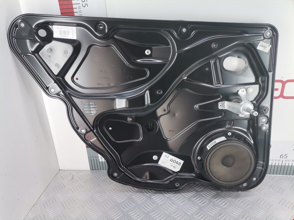 Стеклоподъемник задний левый VOLKSWAGEN Passat B6 2005-2011