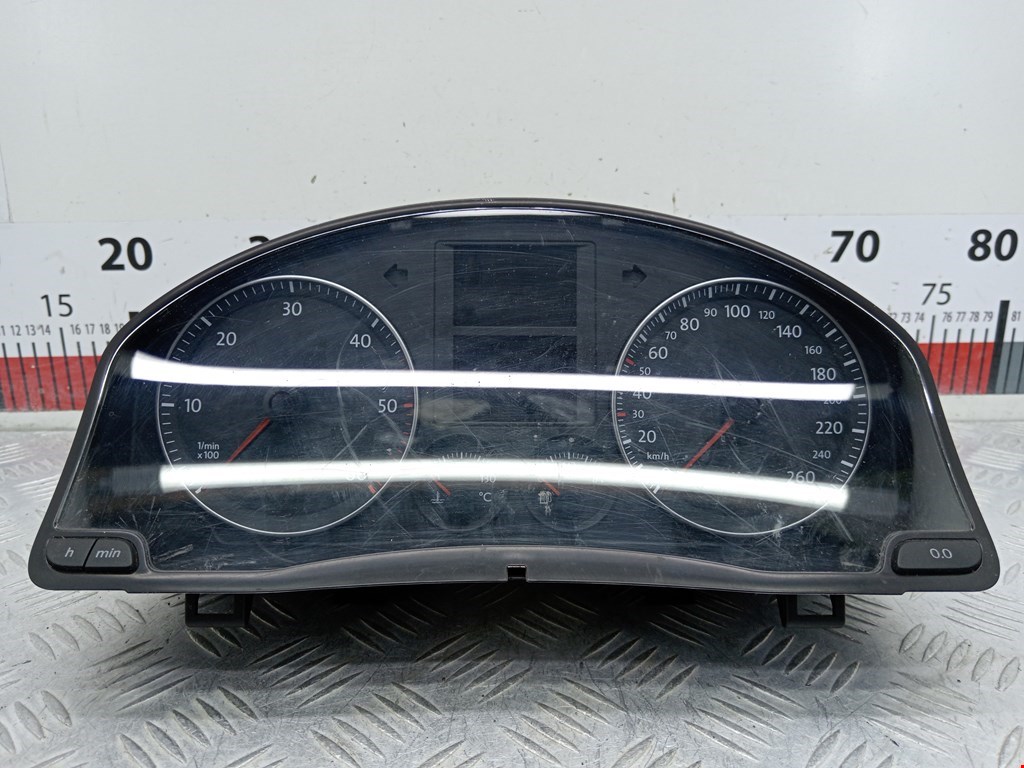 Панель приборов (щиток) VOLKSWAGEN Golf V 2003-2009