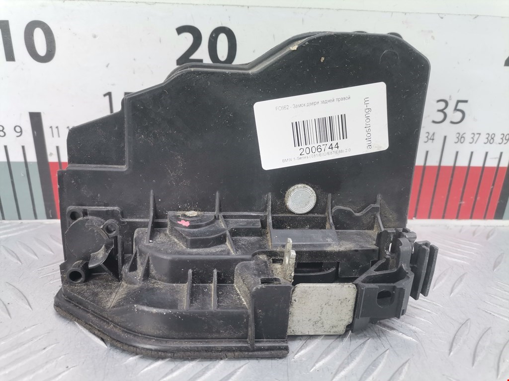 Замок двери задней правой BMW 1er E81\E87 2004-2011