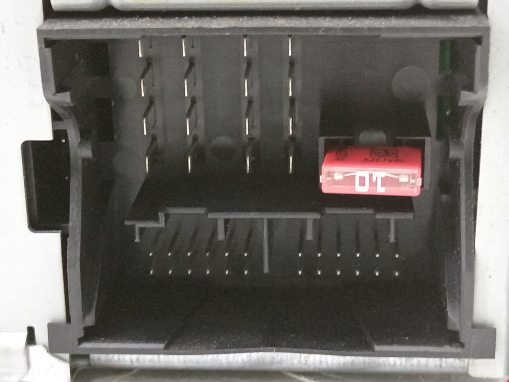 Магнитола VOLKSWAGEN Golf V 2003-2009