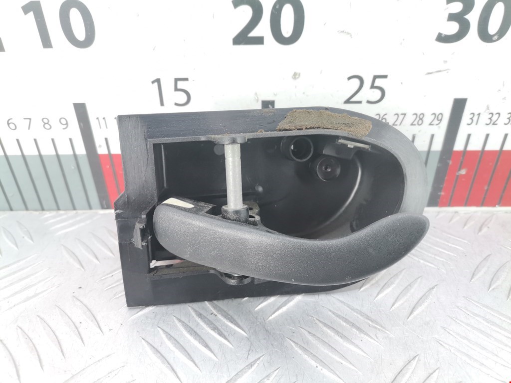 Ручка дверная задняя внутренняя левая FORD Mondeo I 1993-1996