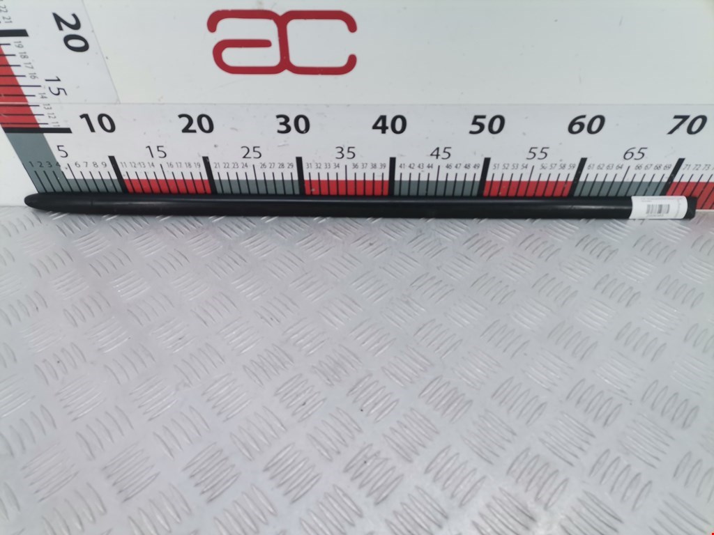 Накладка декоративная (молдинг) двери задней левой Ford Mondeo 1 (1993-1996)