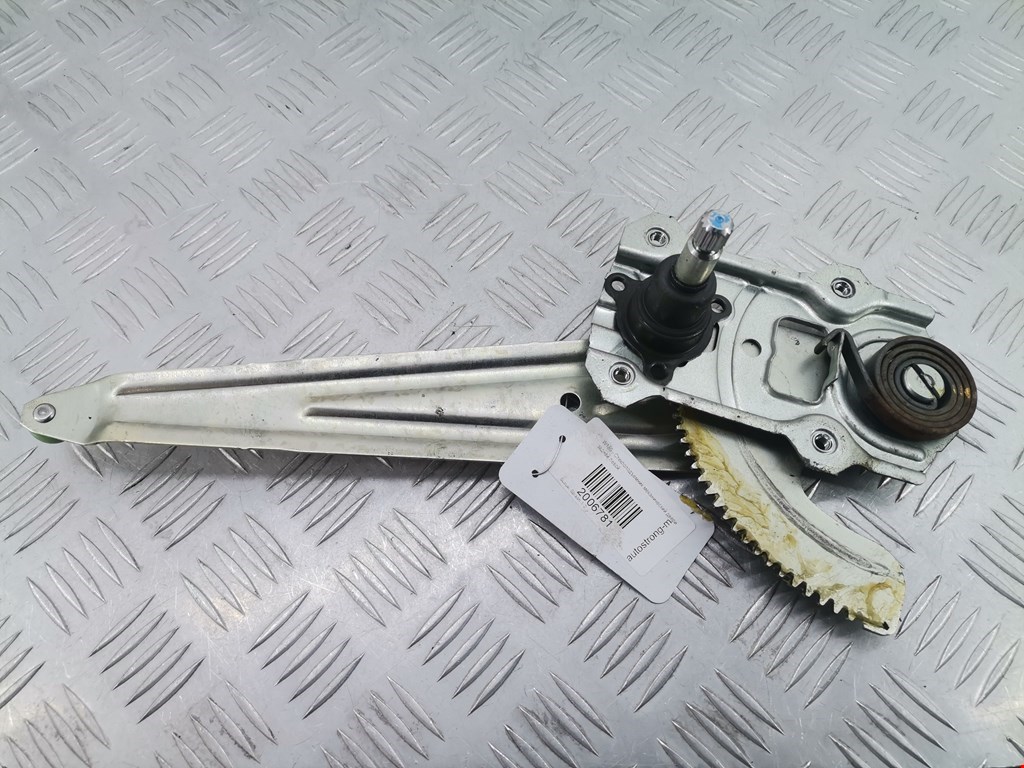 Стеклоподъемник задний левый SUZUKI Splash 2008-2015