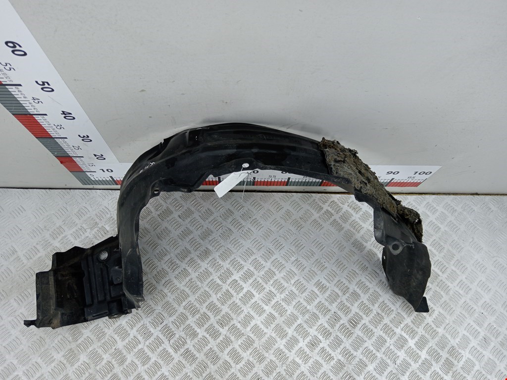 Локер (подкрылок) передний правый NISSAN Almera N16 2000-2006