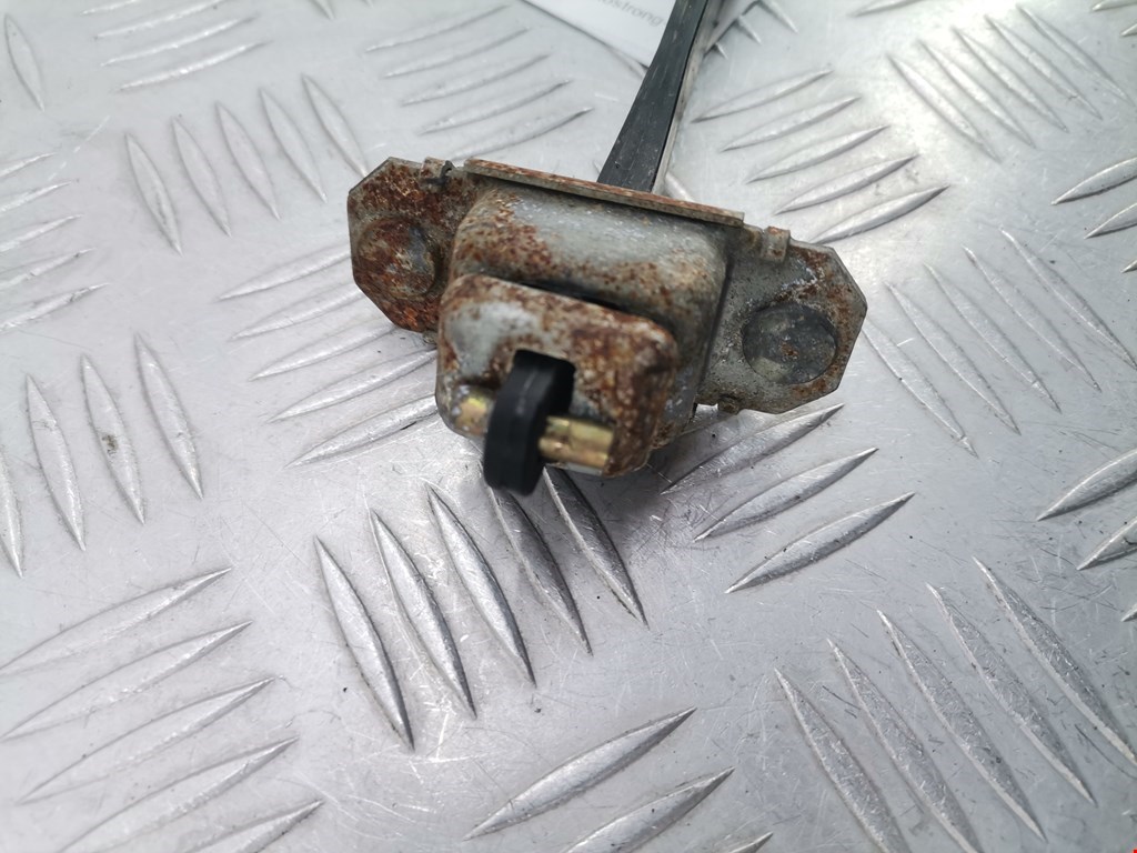 Ограничитель открывания двери SUBARU Outback 1999-2003