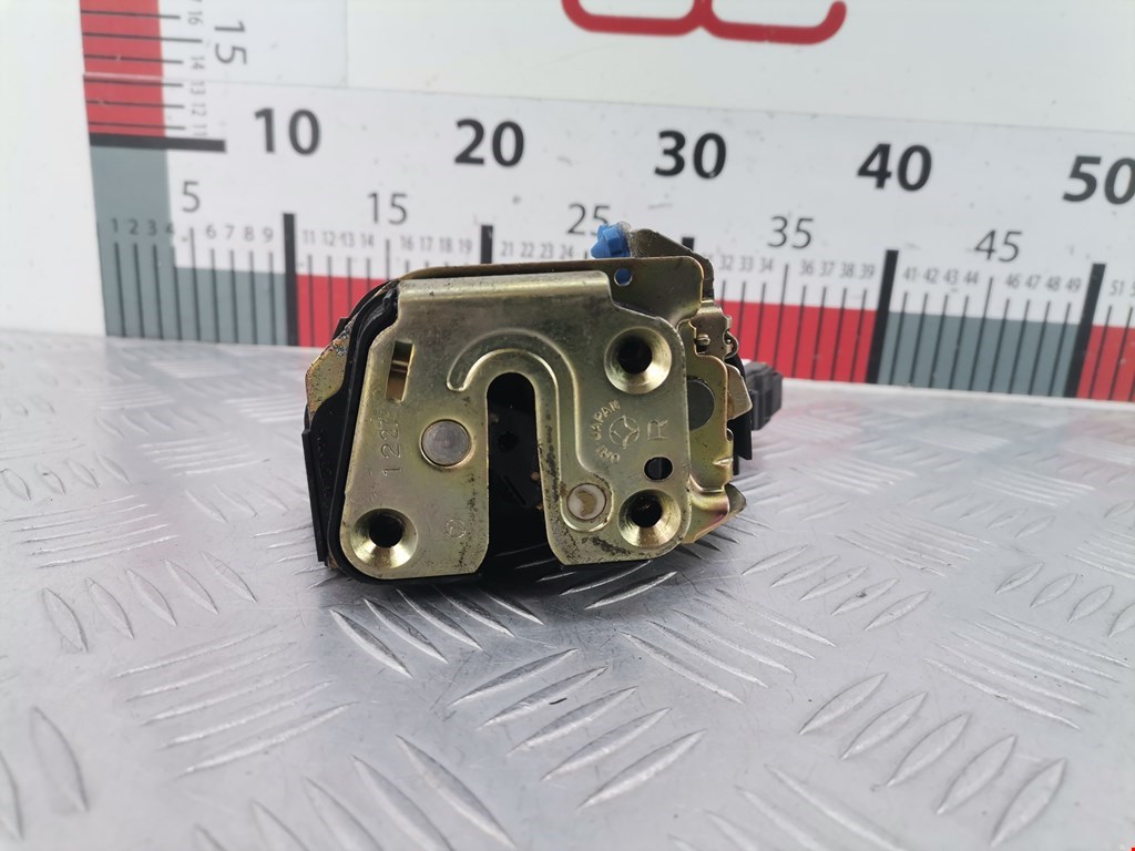 Замок двери задней правой SUBARU Outback 1999-2003