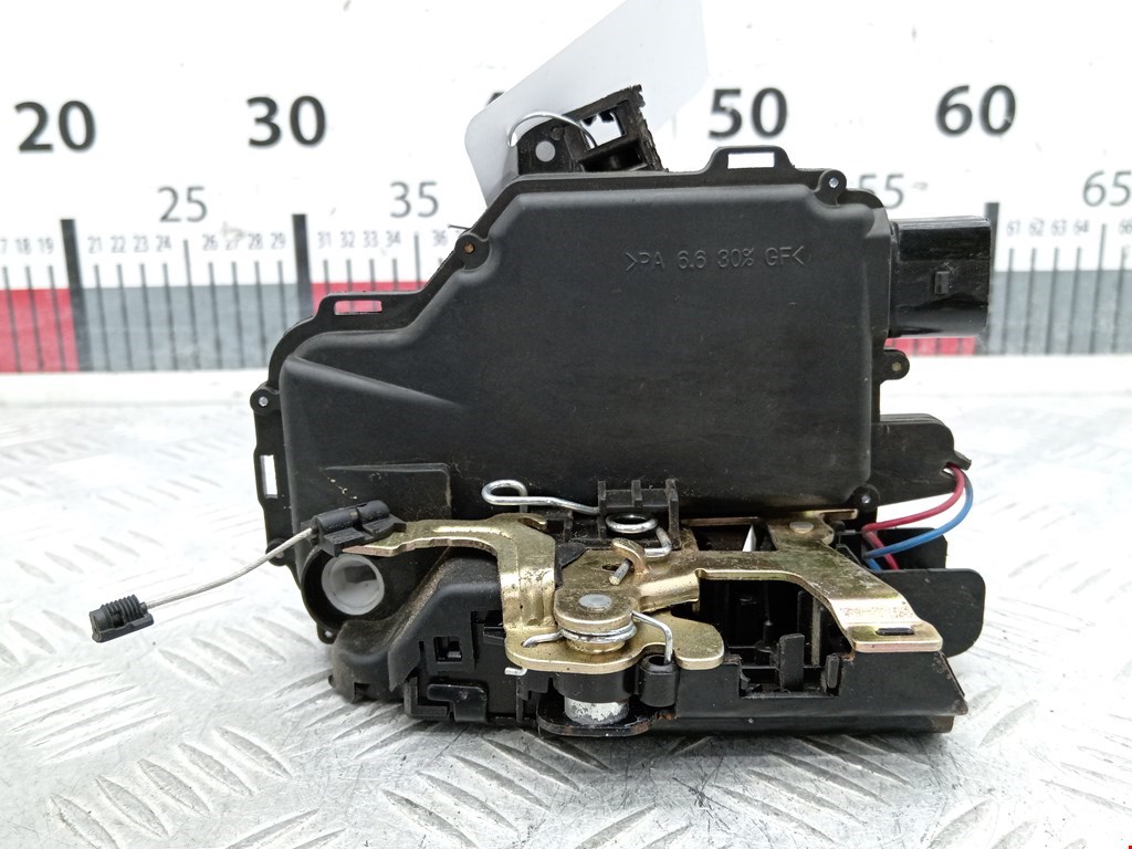 Замок двери передней правой SKODA Octavia A4 1U- 1997-2010