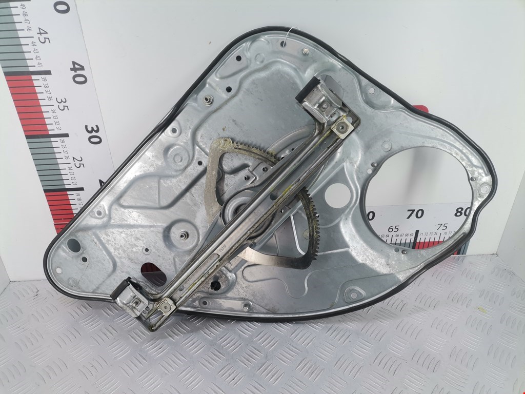 Стеклоподъемник задний правый FORD Focus II 2005-2011