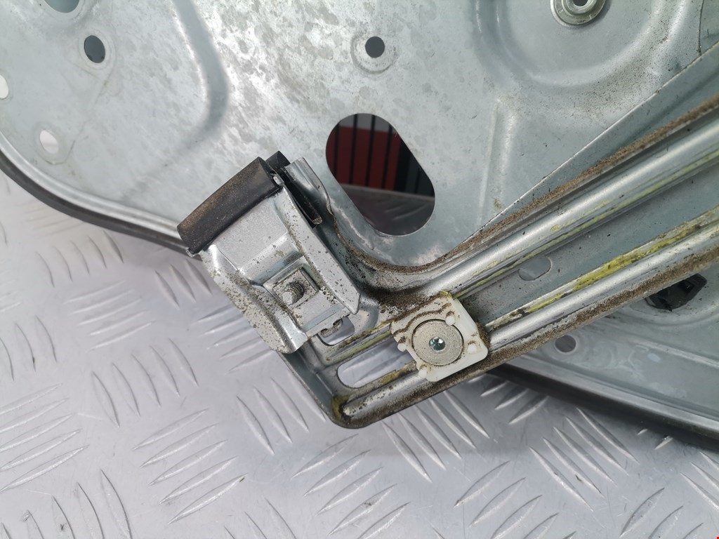 Стеклоподъемник задний правый FORD Focus II 2005-2011