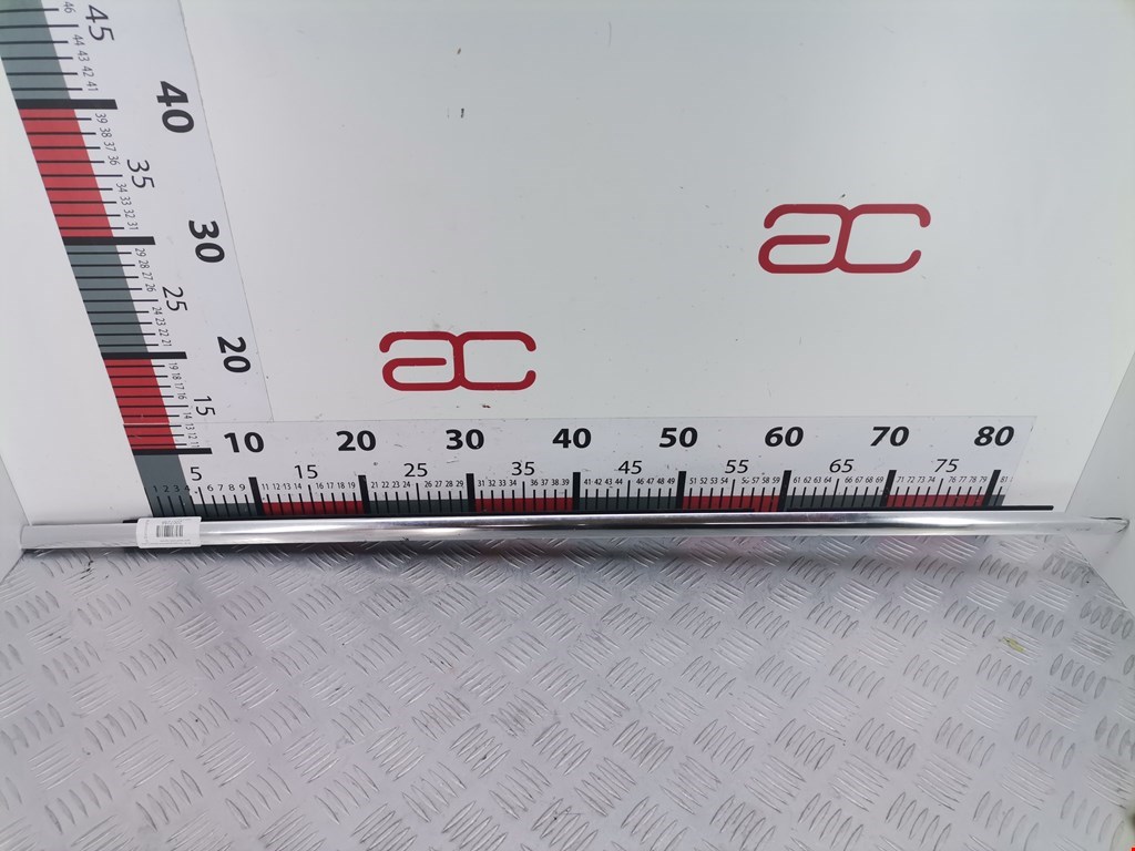 Накладка декоративная (молдинг) стекла двери задней левой Jaguar S-Type (1998-2008)