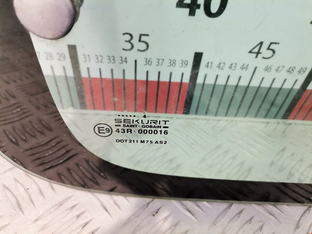 Стекло двери заднее левое CITROEN Berlingo 1996-2012