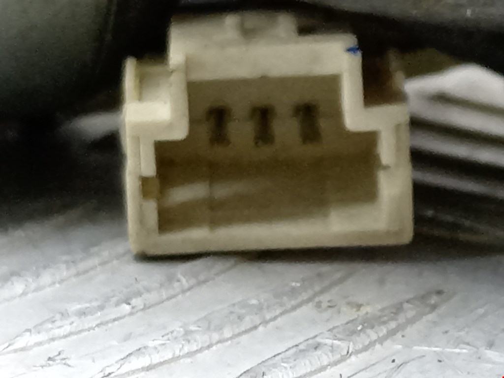 Моторчик стеклоочистителя задний RENAULT Clio 1998-2008