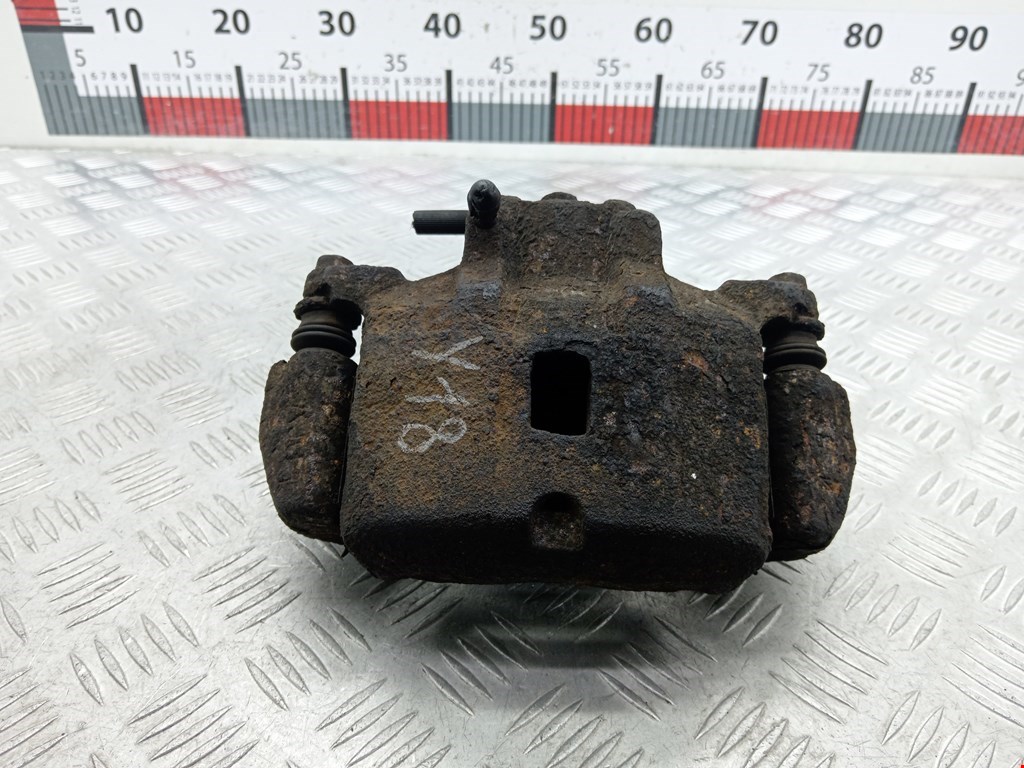 Суппорт передний правый MITSUBISHI Lancer IX CS 2000-2010