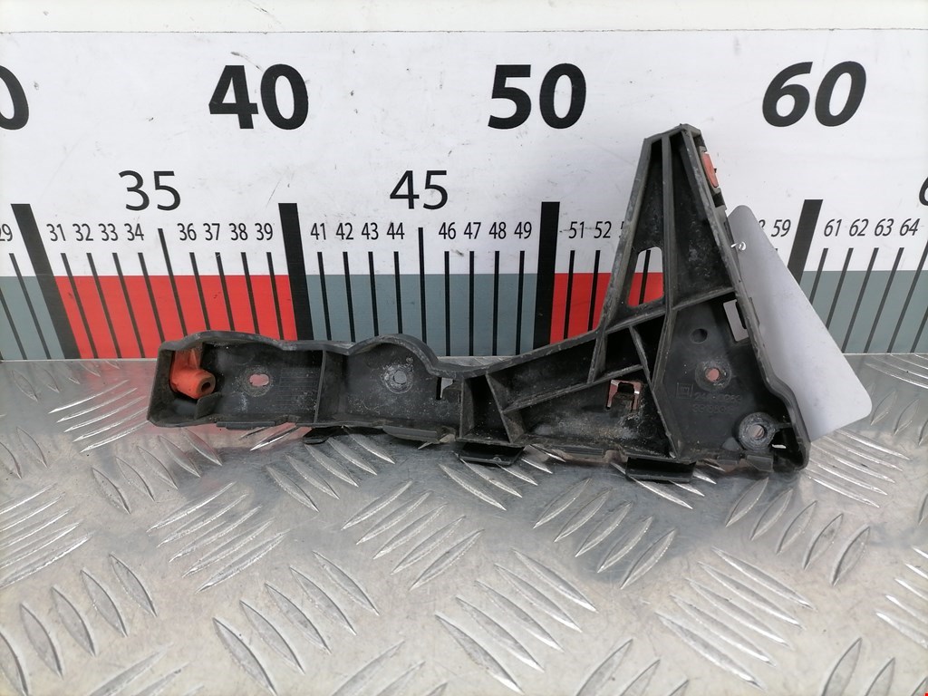 Кронштейн переднего бампера левый OPEL Astra H/Family 2004-2015