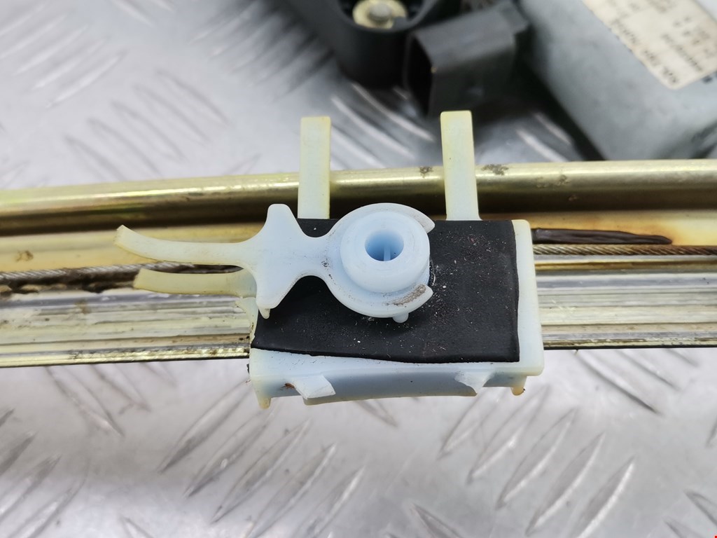 Стеклоподъемник передний правый FIAT Marea 1996-2007