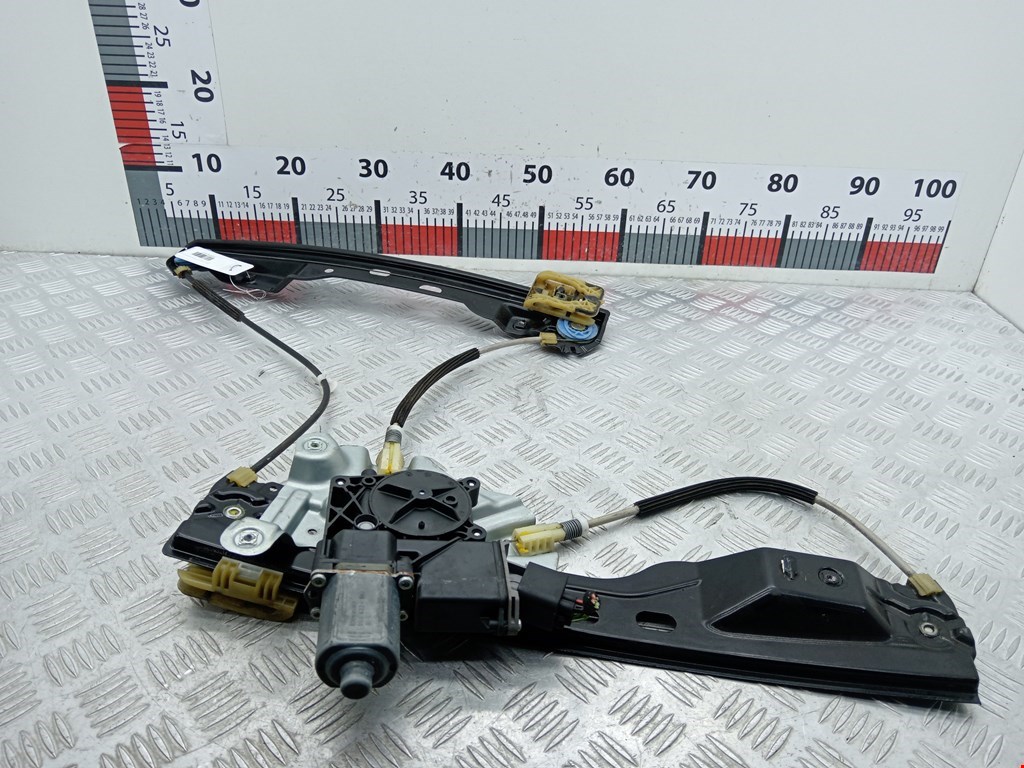 Стеклоподъемник передний правый OPEL Astra J 2009-2017