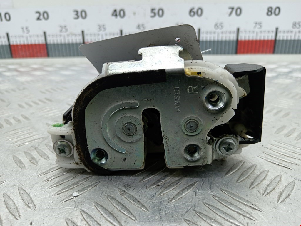 Замок двери задней правой MITSUBISHI L200 KB 2006-2015