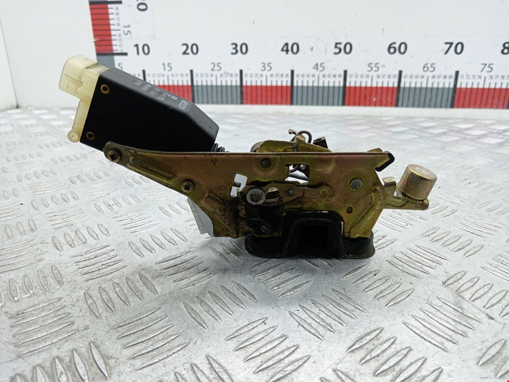 Замок двери задней правой OPEL Omega B 1994-2004