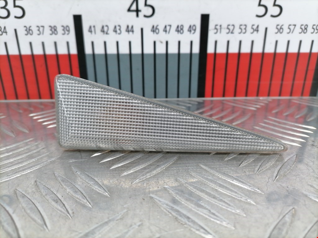 Повторитель указателя поворота левый Renault Scenic 2 (2003-2009)