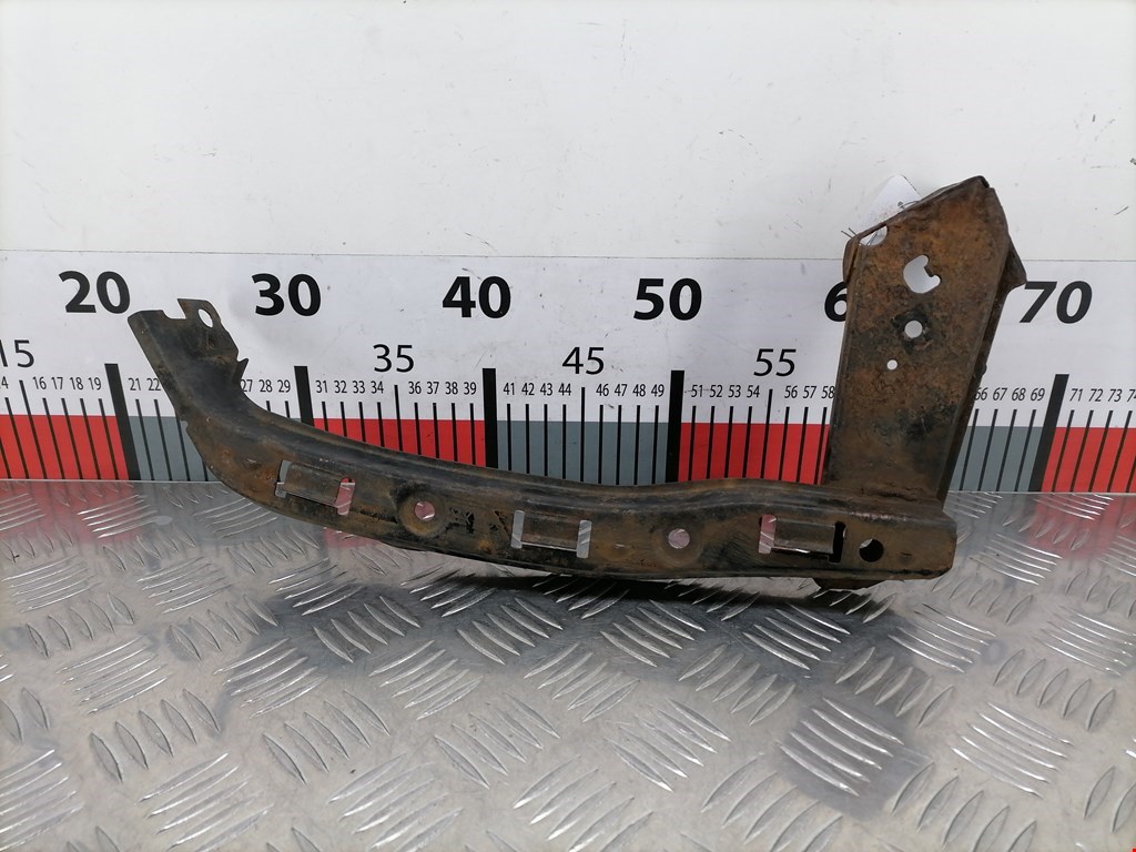 Кронштейн фары правый HONDA CR-V II 2002-2007