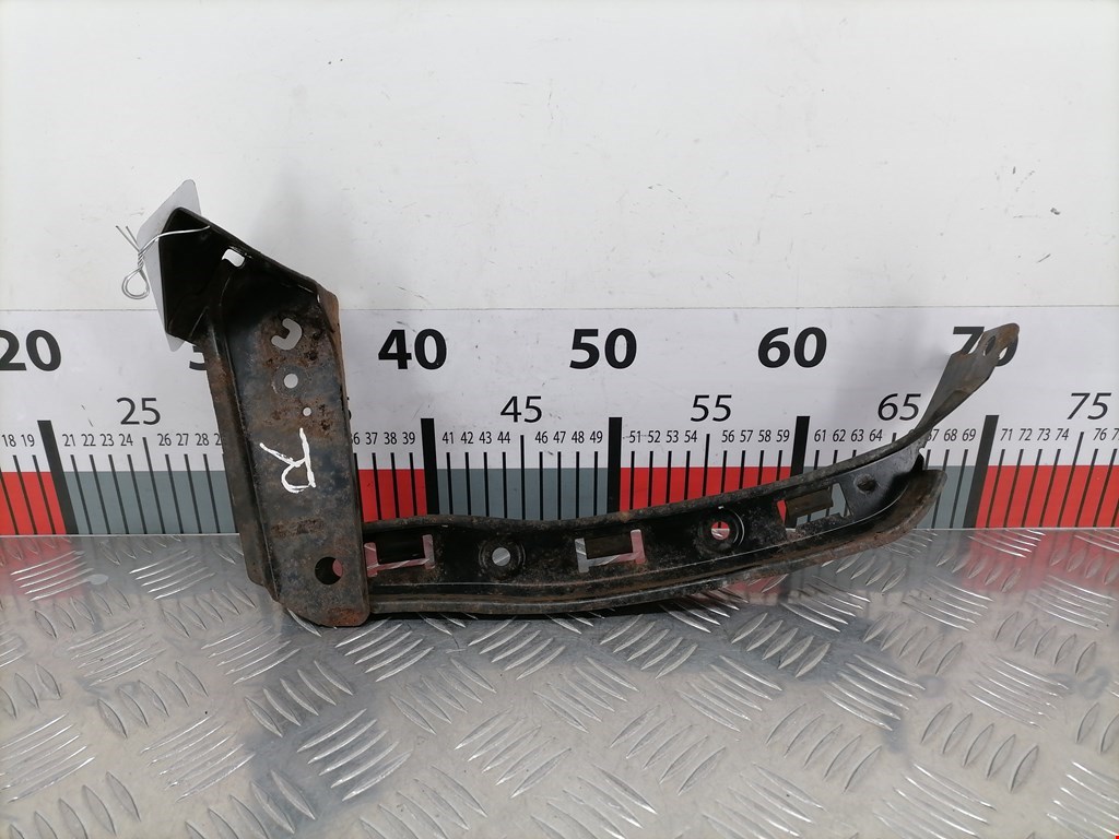 Кронштейн фары правый HONDA CR-V II 2002-2007