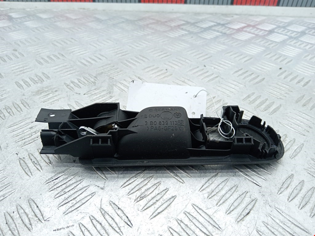 Ручка дверная задняя внутренняя левая VOLKSWAGEN Passat B5 1997-2005