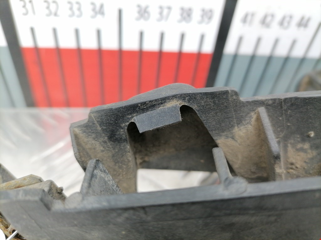 Кронштейн переднего бампера левый PEUGEOT 307 2001-2008