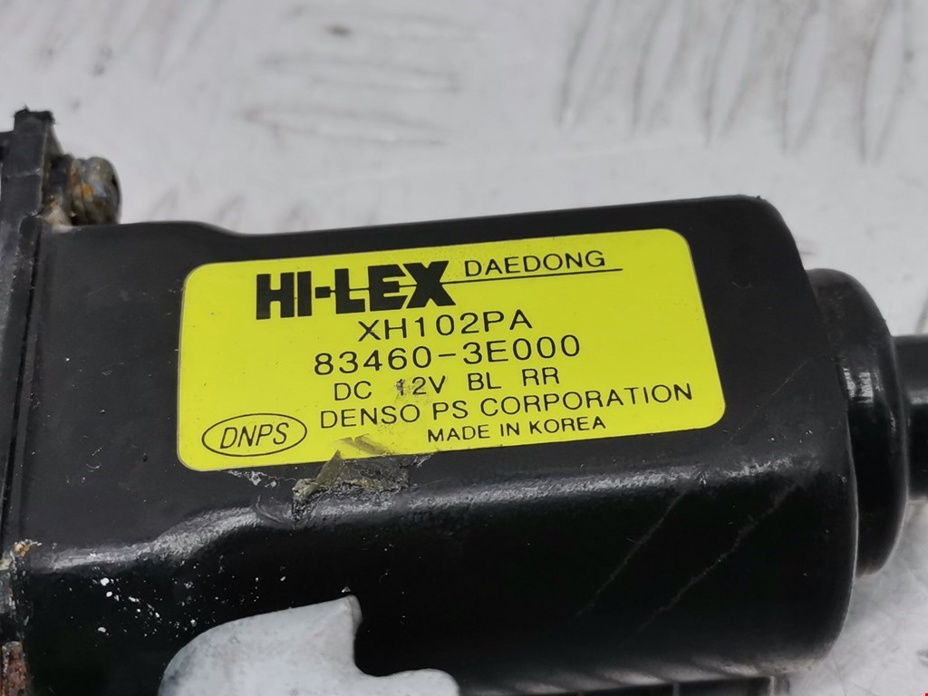 Стеклоподъемник задний правый KIA Sorento 2002-2009