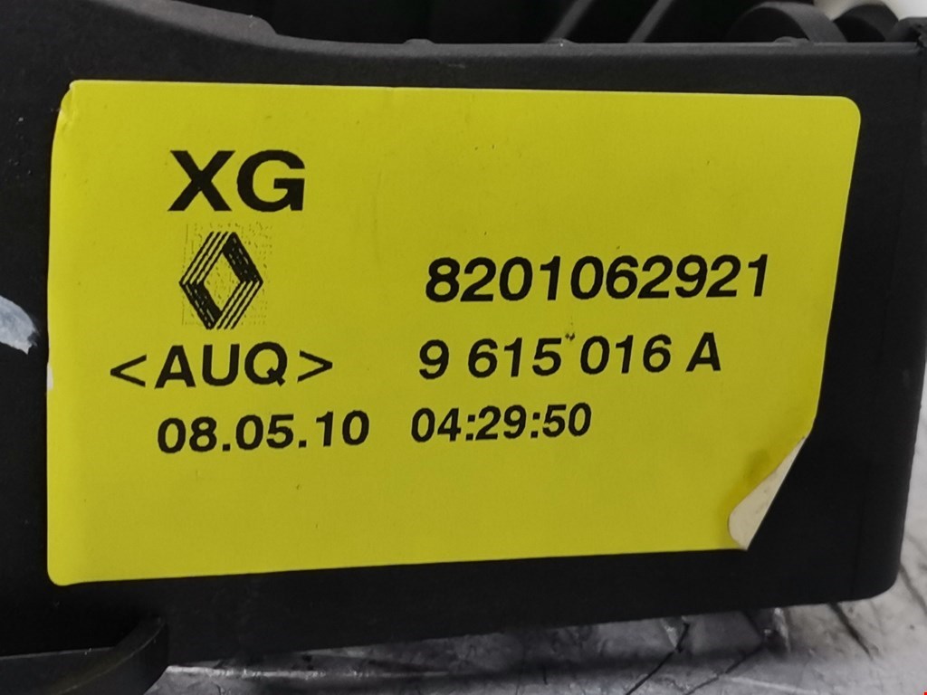 Кулиса (селектор) АКПП/МКПП в салоне RENAULT Megane III 2009-2016