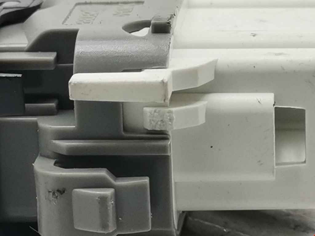 Кнопка стеклоподъемника RENAULT Espace 2003-2014