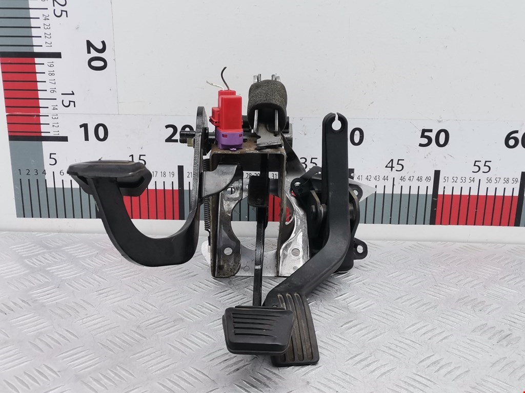 Блок педалей (педальный узел) FORD Focus I 1998-2005