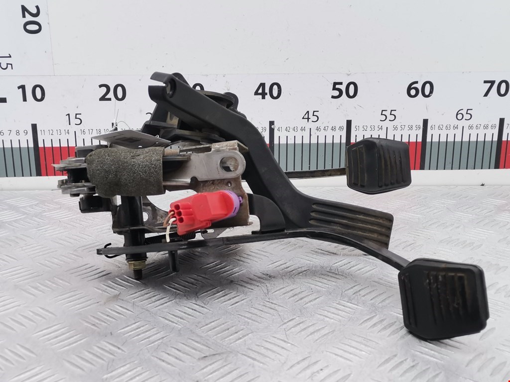 Блок педалей (педальный узел) FORD Focus I 1998-2005