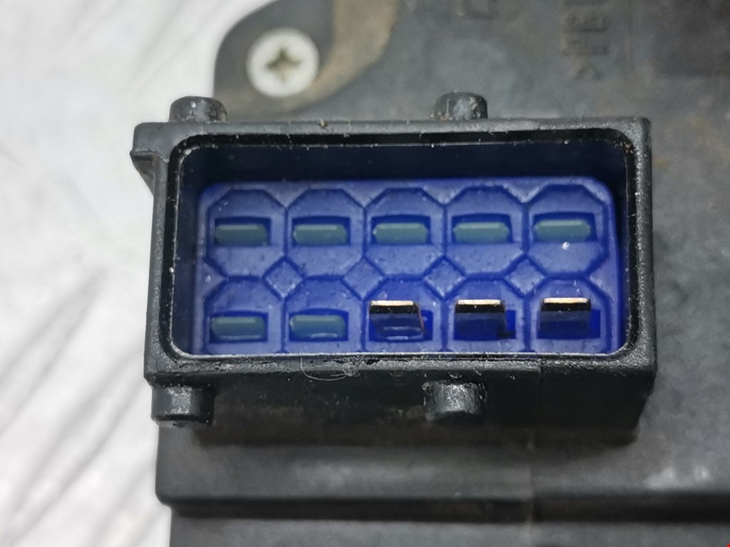 Замок двери передней правой OPEL Combo C 2001-2011