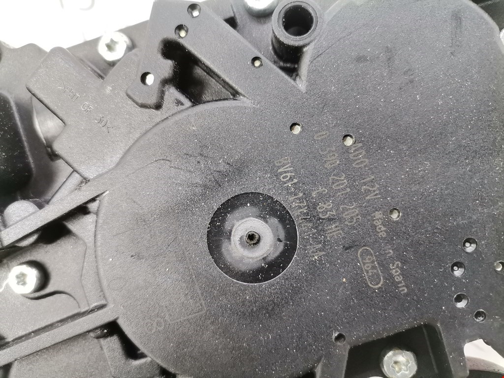 Моторчик стеклоочистителя задний FORD Focus III 2011-2019