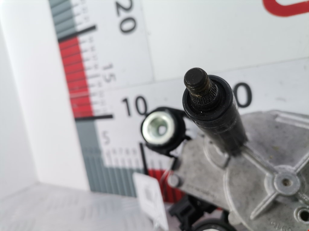 Моторчик стеклоочистителя задний FORD Focus III 2011-2019