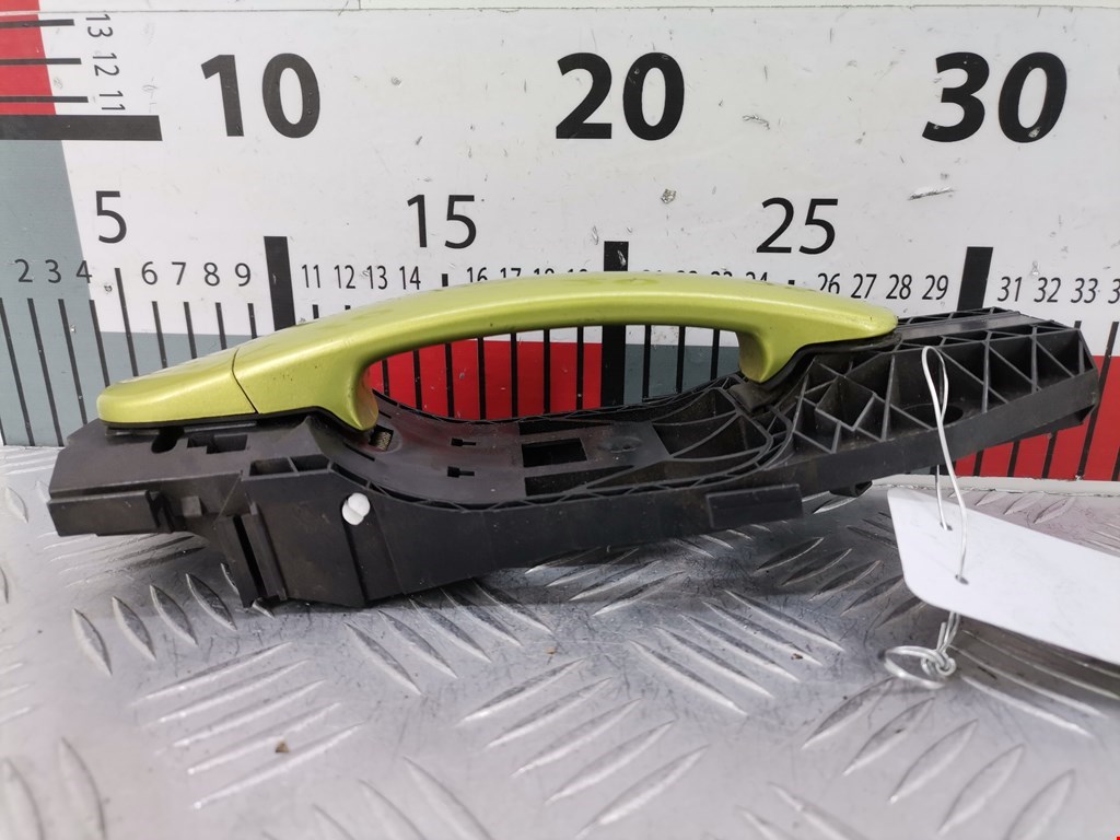 Ручка двери задней наружная левая SEAT Ibiza 2008-2017