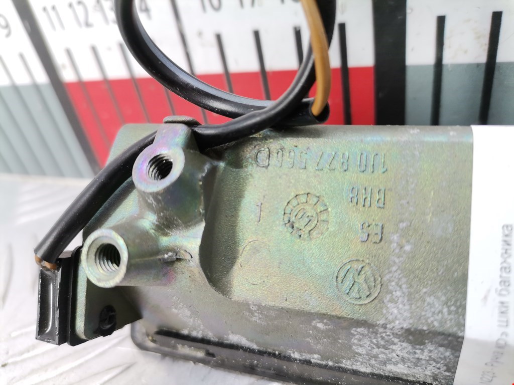 Ручка двери багажника наружная VOLKSWAGEN Golf IV 1997-2003