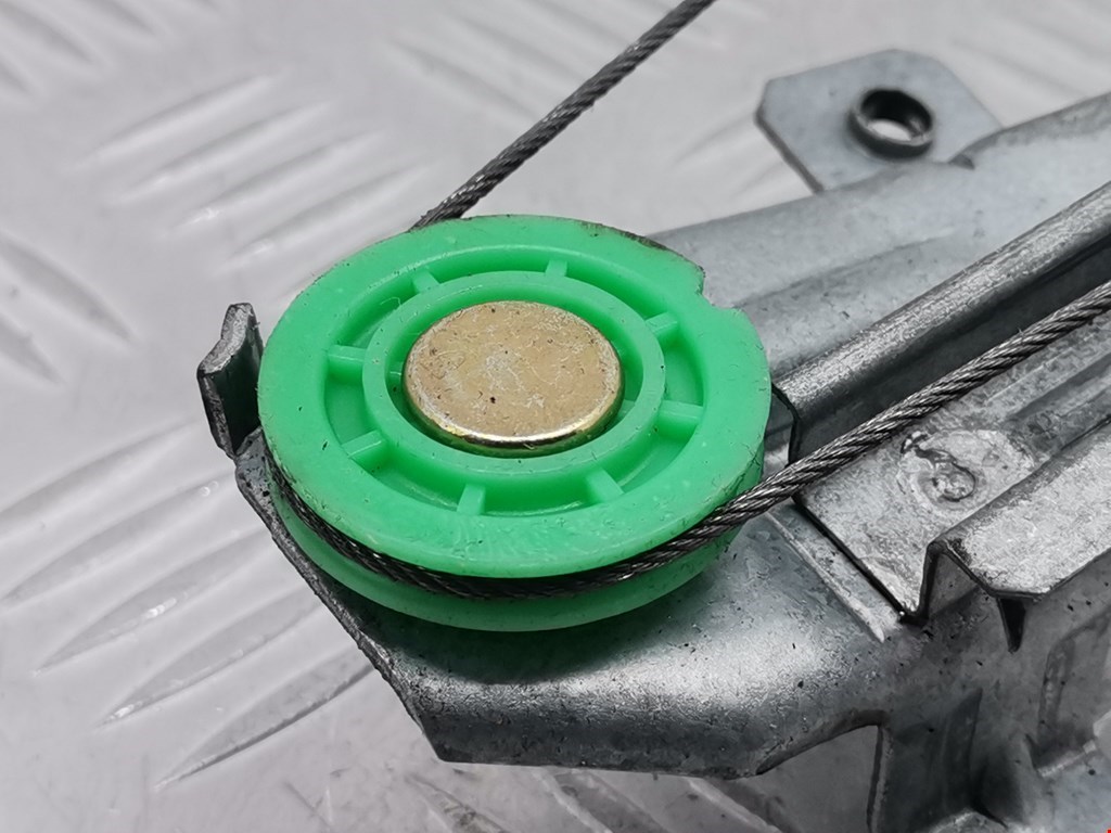 Стеклоподъемник задний правый OPEL Astra F 1991-2000