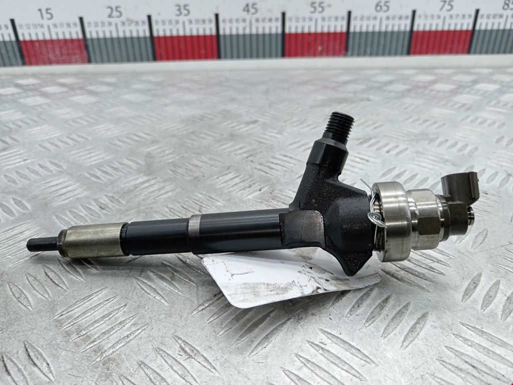 Форсунка дизельная электрическая OPEL Astra J 2009-2017