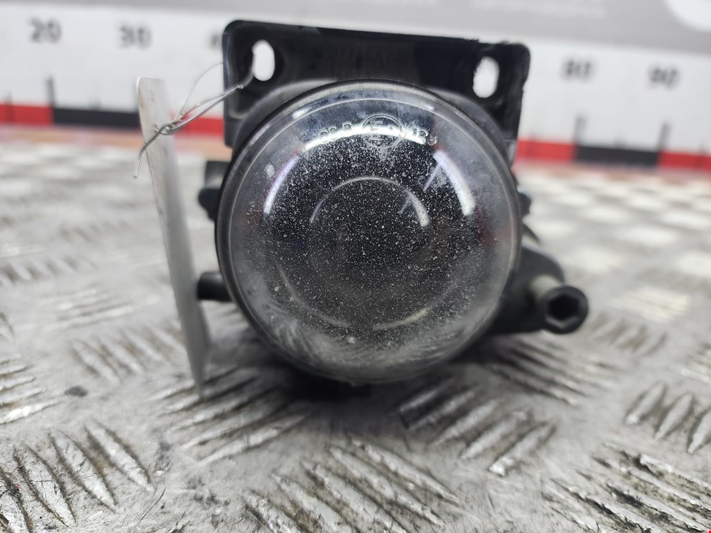 Фара противотуманная левая (ПТФ) AUDI A6 C5 1997-2004