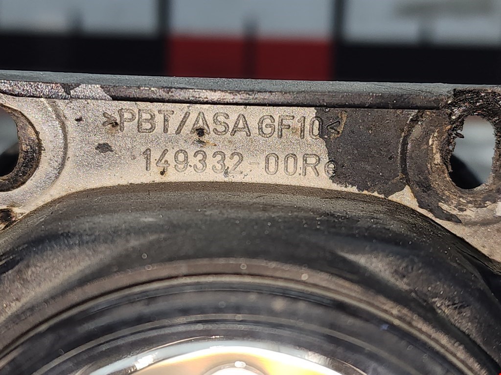 Фара противотуманная левая (ПТФ) AUDI A6 C5 1997-2004