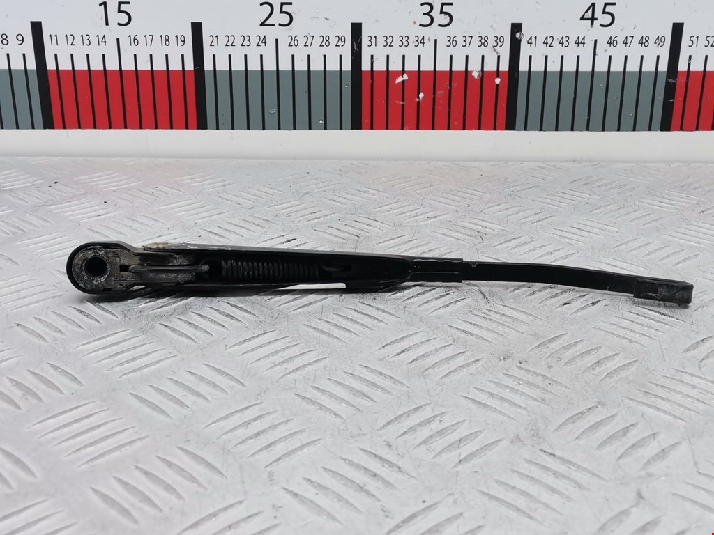 Поводок дворника задний (заднего) MITSUBISHI Space Star 1999-2006