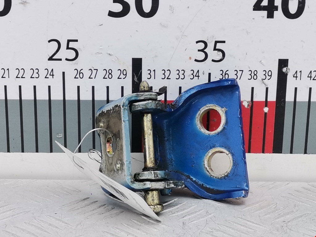 Петля двери задней правой Peugeot 307 (2001-2008)