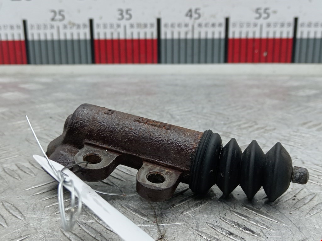 Цилиндр сцепления рабочий TOYOTA Avensis 2009-2015