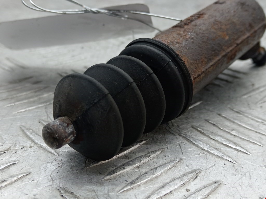 Цилиндр сцепления рабочий TOYOTA Avensis 2009-2015