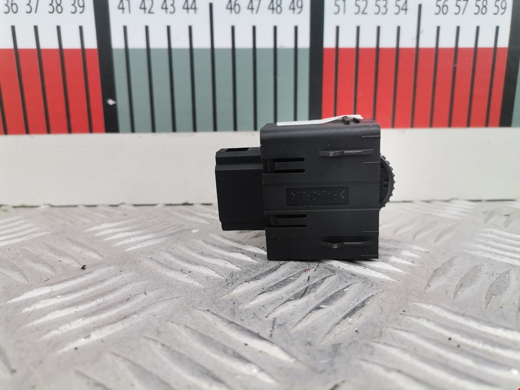 Кнопка корректора фар SEAT Ibiza 2008-2017